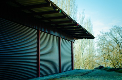 Fully enclosed RV storage unit