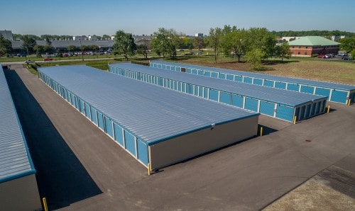 Self storage facility