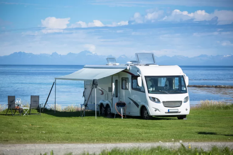 Which RV Awning Should You Choose? The 5 Best Options for 2023